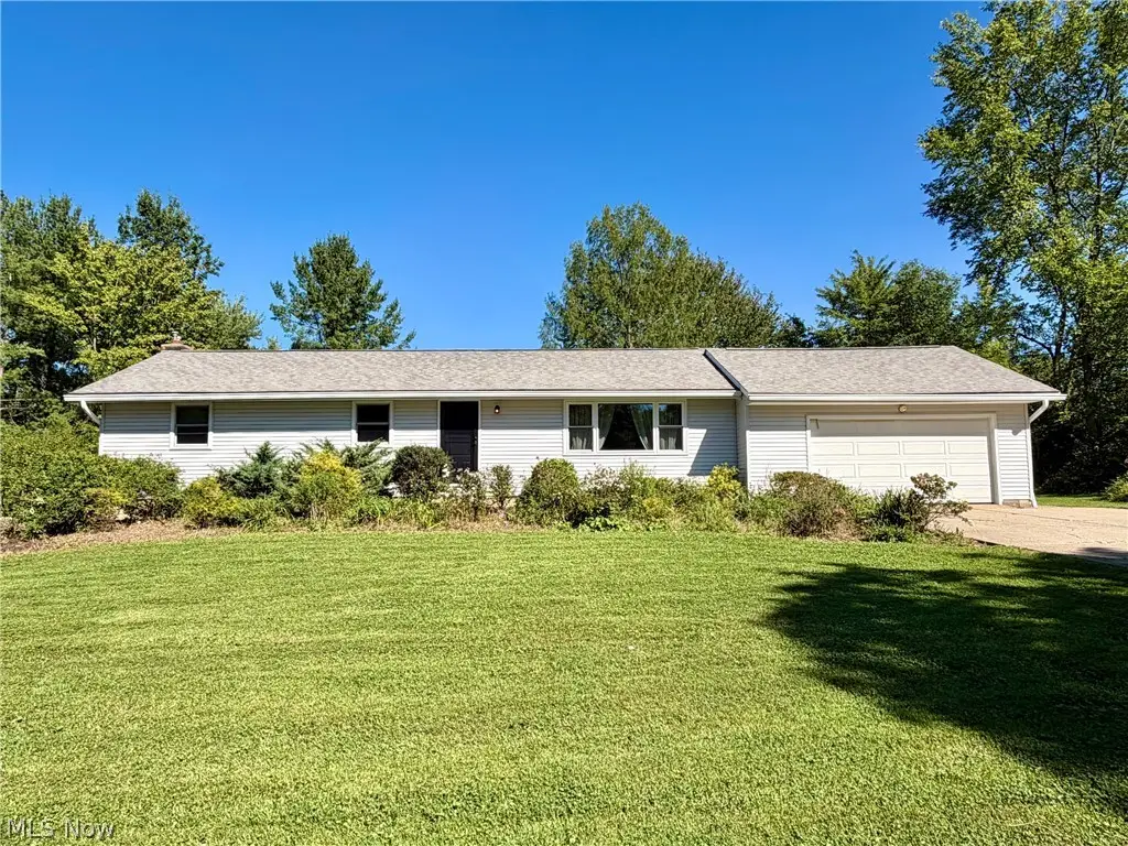 13047 Manor Drive, Chardon, OH 44024 - #1