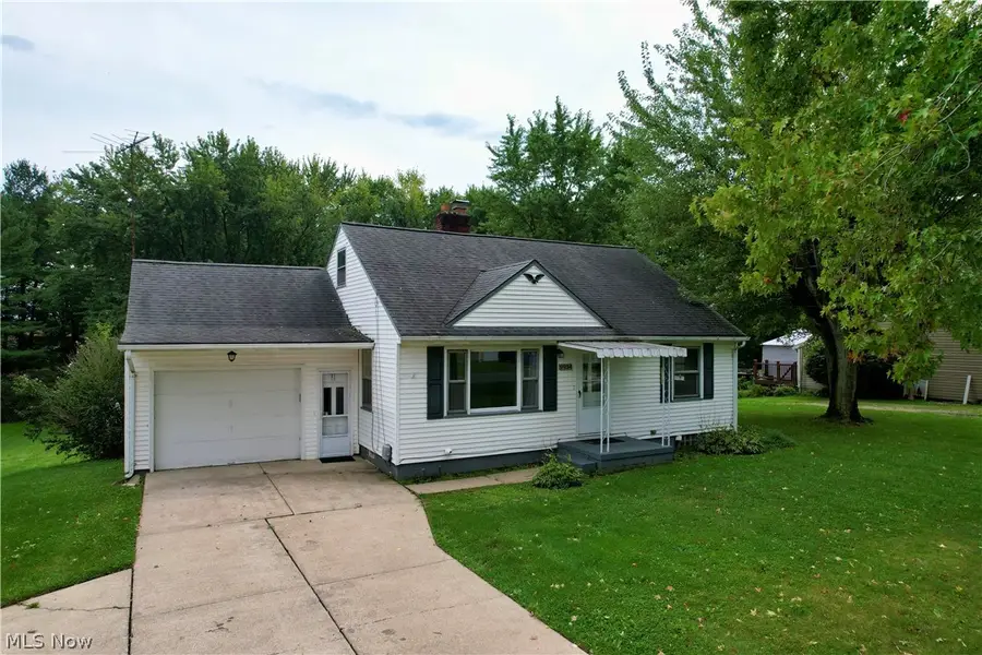 9934 Georgetown Street, Louisville, OH 44641 - #3