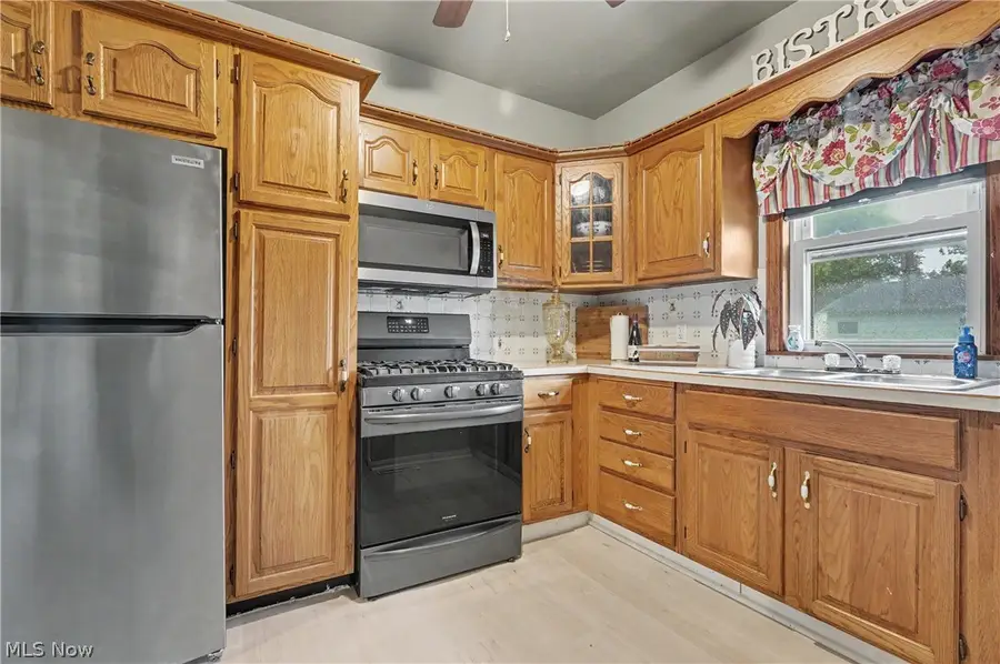176 S Johnson Road, Sebring, OH 44672 - #3