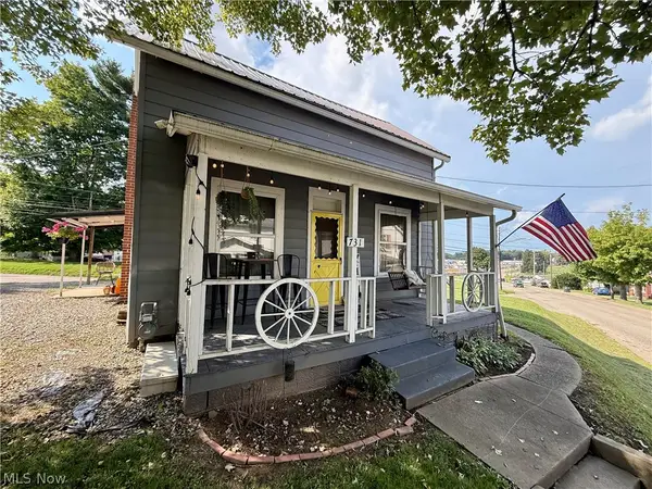 731 N Lisbon Street, Carrollton, OH 44615