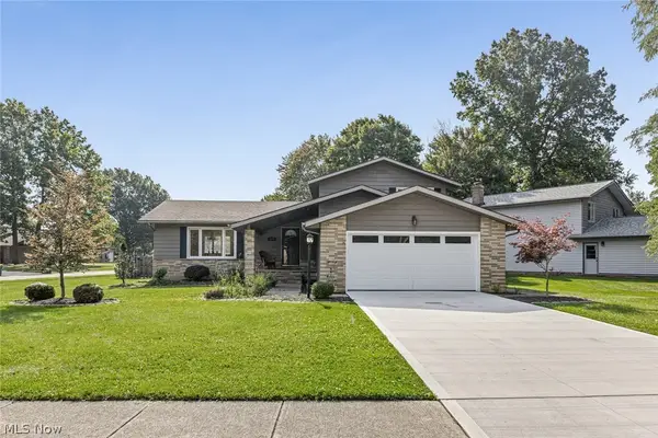 7879 Cresthill Drive, Seven Hills, OH 44131