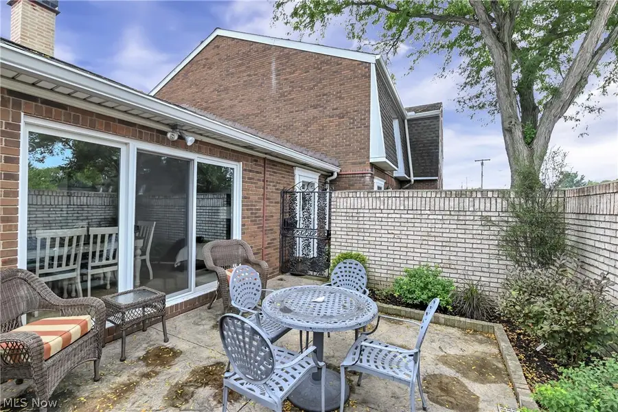 3807 Circlewood Court #C-109, Fairview Park, OH 44126 - #2