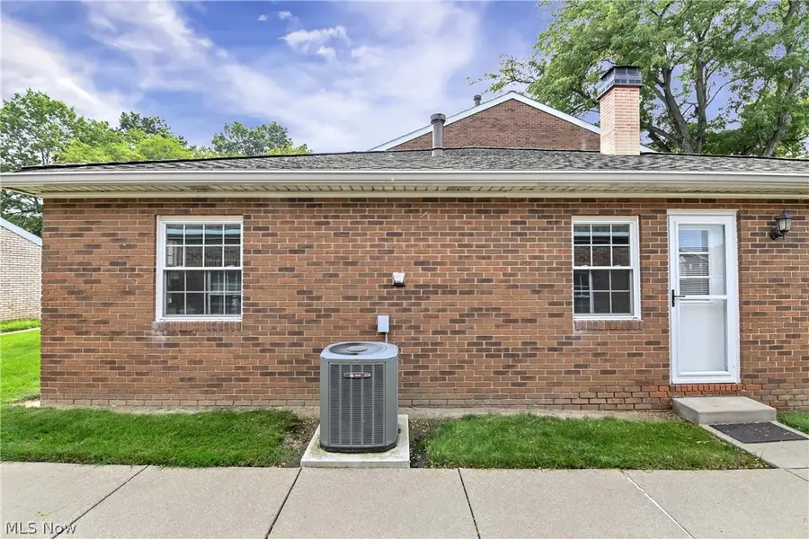 3807 Circlewood Court #C-109, Fairview Park, OH 44126 - #3