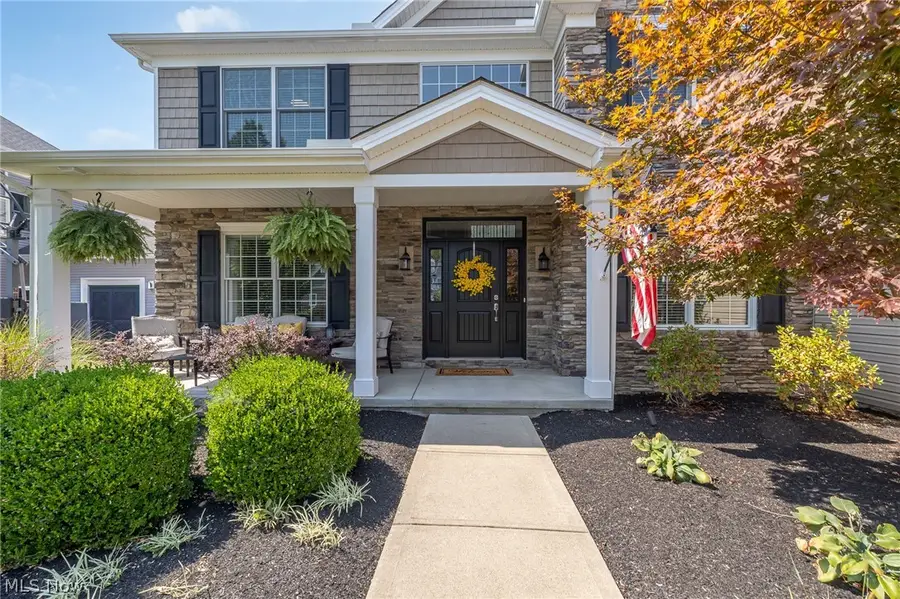9660 Grand Oaks Trail, Olmsted, OH 44138 - #2
