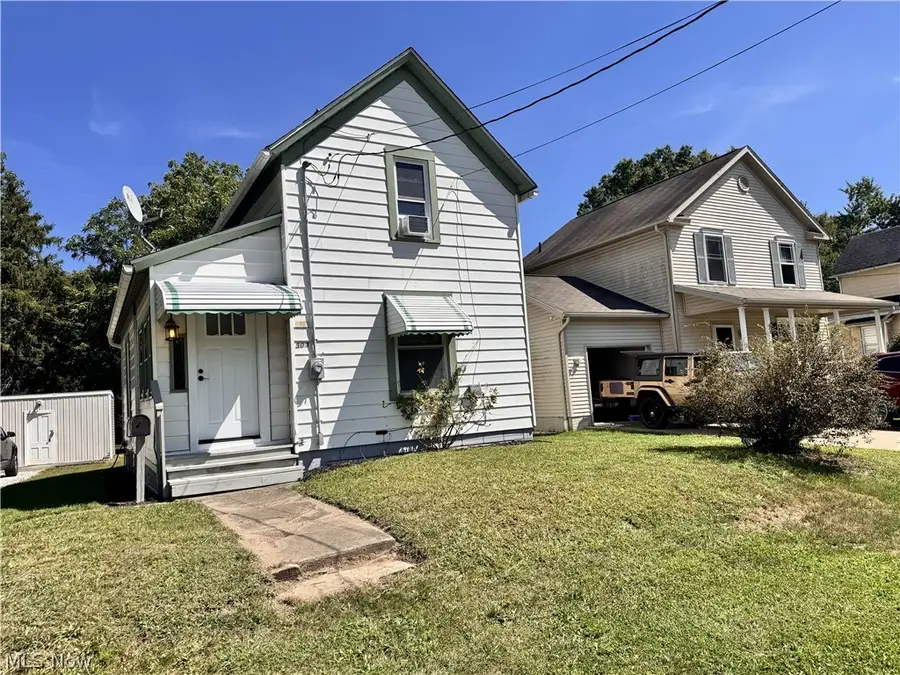 301 Bell Street, Barberton, OH 44203 - #2
