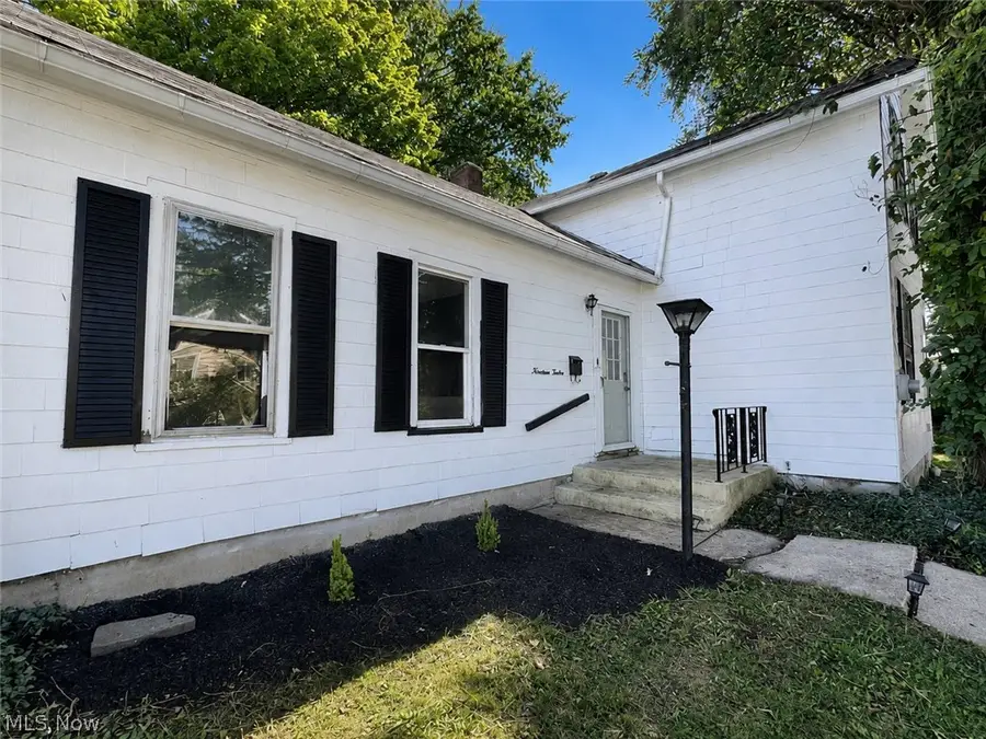 1312 Wooster W Road, Barberton, OH 44203 - #3