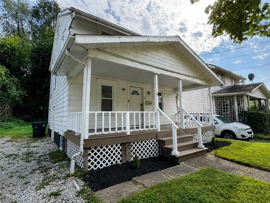 1318 Arnold Avenue, Akron, OH 44305 - #3