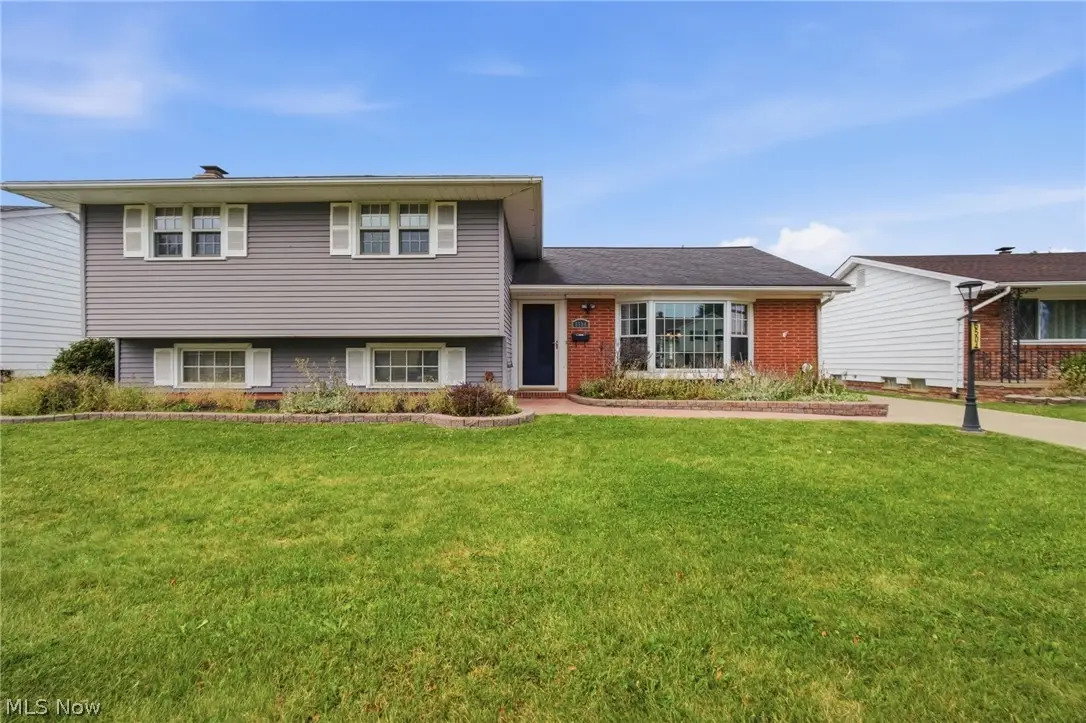 6504 Kingsdale Boulevard, Parma Heights, OH 44130 - #1
