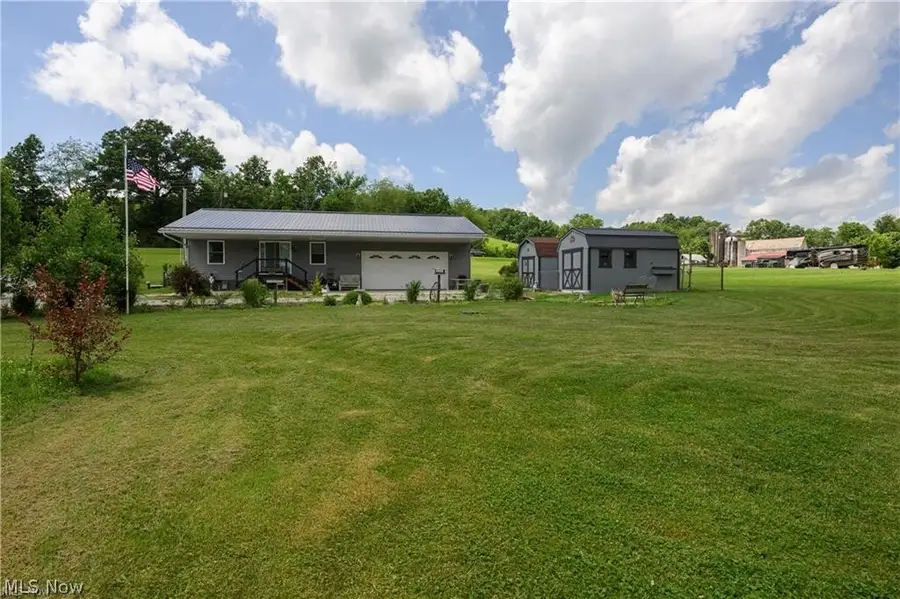 9427 Stonecreek Sw Road, Newcomerstown, OH 43832 - #2