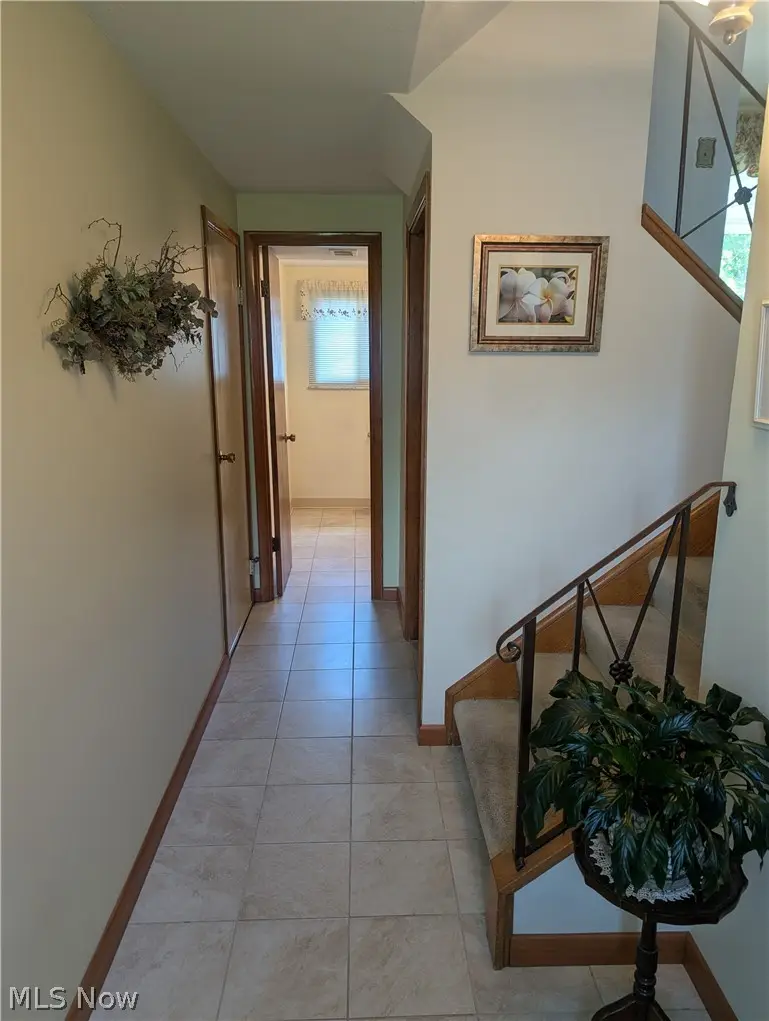 11746 Lafayette Drive, Parma Heights, OH 44130 - #2