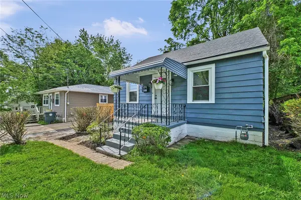 1068 Austin Avenue, Akron, OH 44306