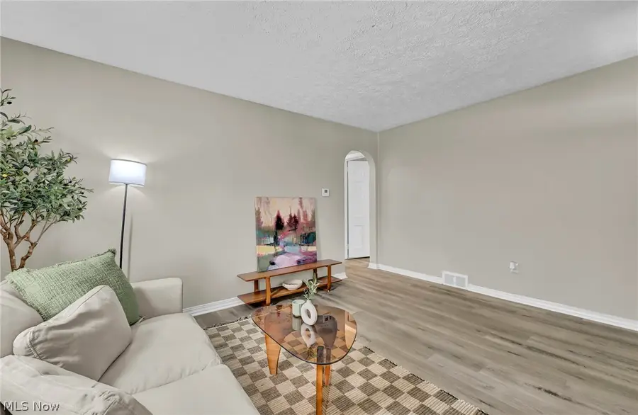 1068 Austin Avenue, Akron, OH 44306 - #3