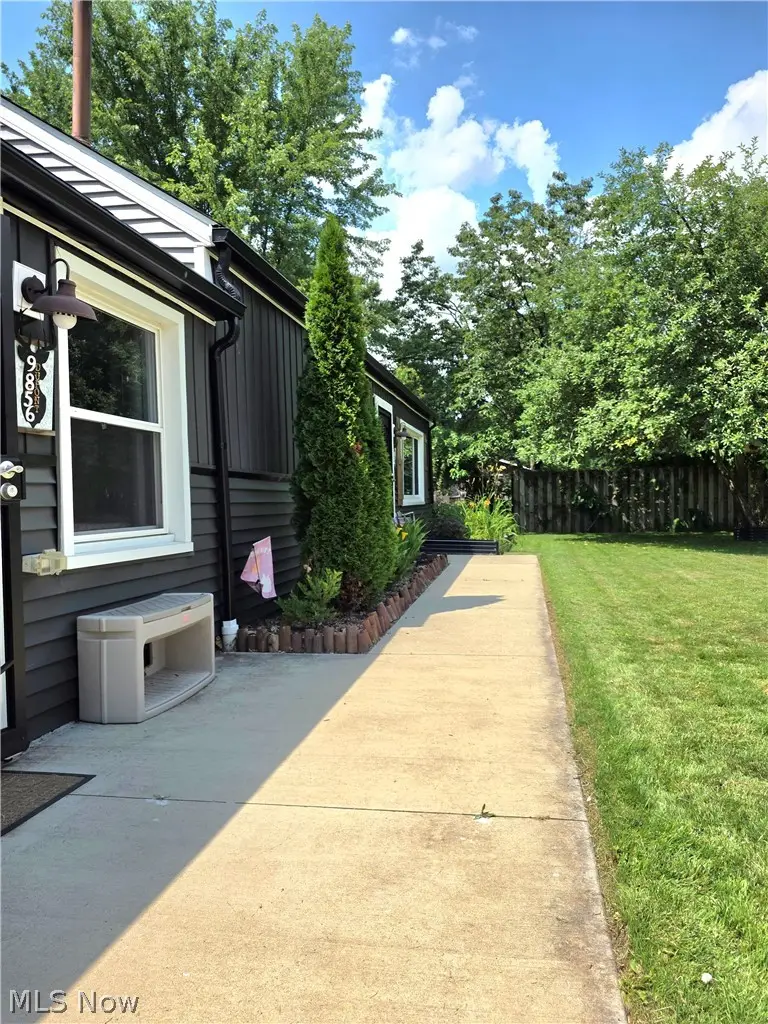 9856 Dupont Drive, Columbia Station, OH 44028 - #3