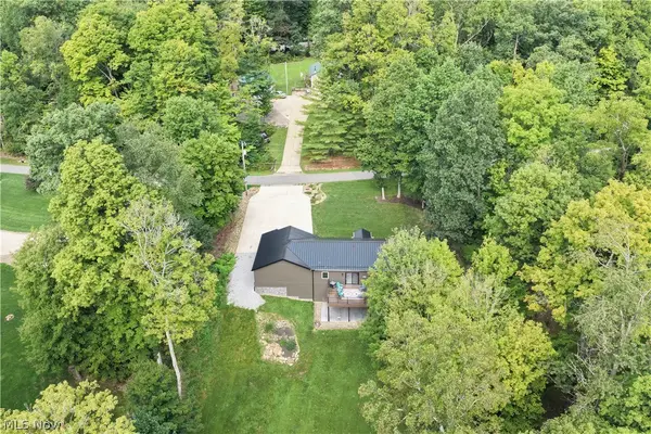 2630 Constance Dr, Millersburg, OH 44654