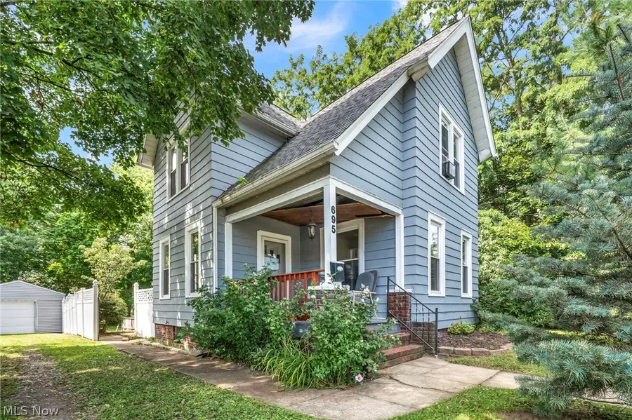 695 N Saint Clair Street, Painesville, OH 44077 - #2