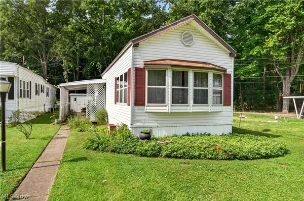 1219 Pasadena Nw Boulevard, North Canton, OH 44720