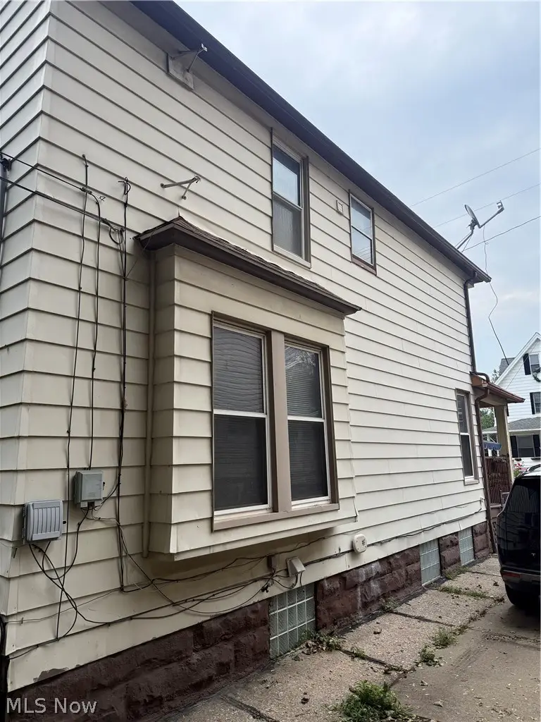 920 E 73rd Street, Cleveland, OH 44103 - #3