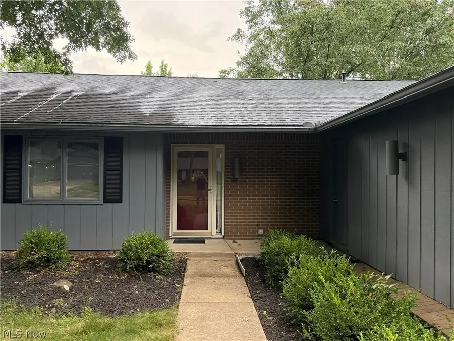 21801 Little Brook Way, Strongsville, OH 44149 - #2