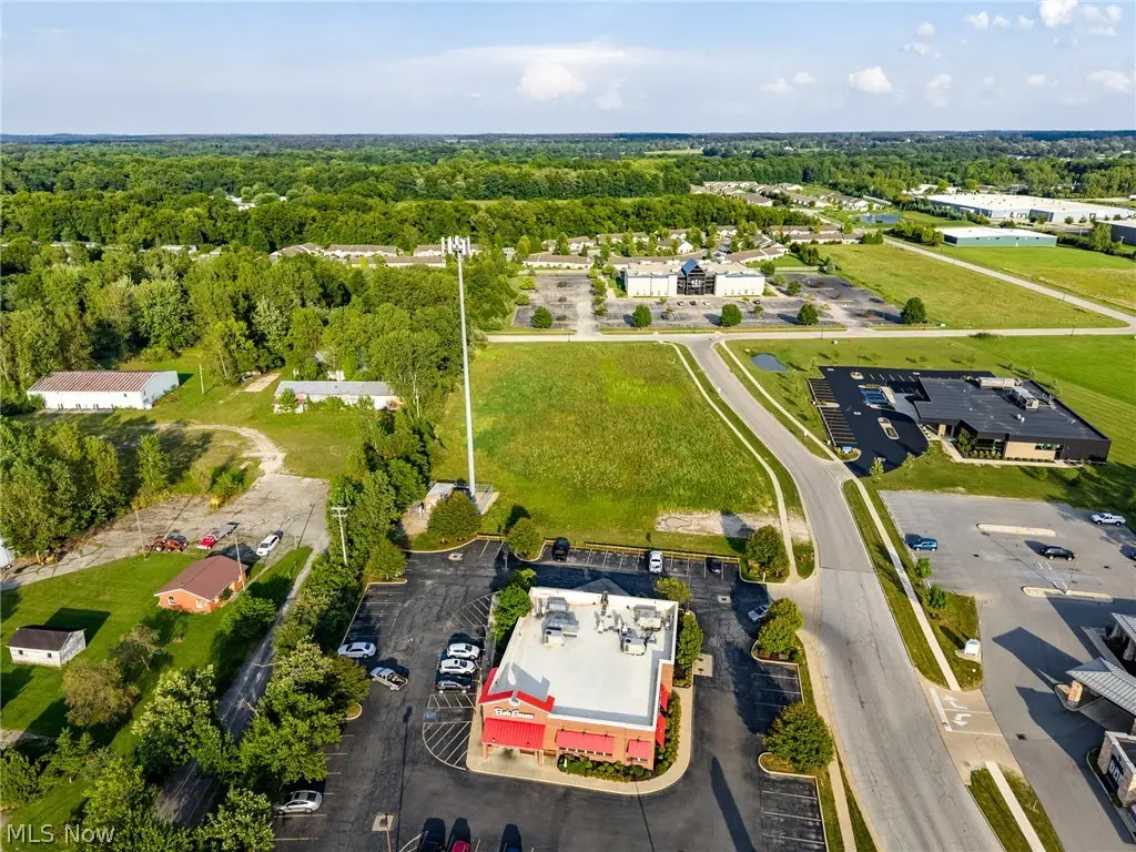 2 Emerald W Parkway, Norwalk, OH 44857 - #1
