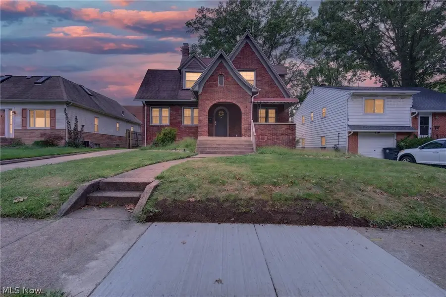 654 Moreley Avenue, Akron, OH 44320 - #2
