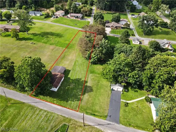 May Road, East Liverpool, OH 43920