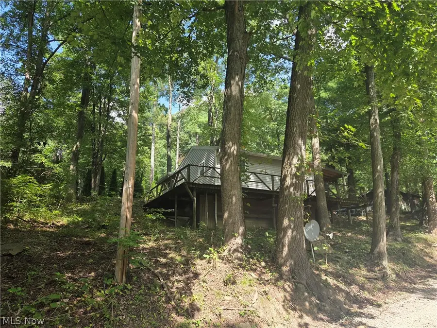 5082 Poplar Sw Drive, Carrollton, OH 44615 - #3
