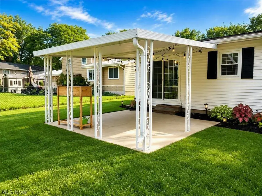 376 Wallace Drive, Berea, OH 44017 - #3