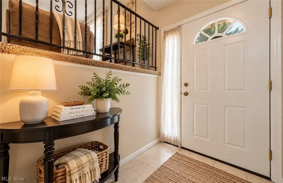 8071 Meadowdale Drive, Mentor, OH 44060 - #2