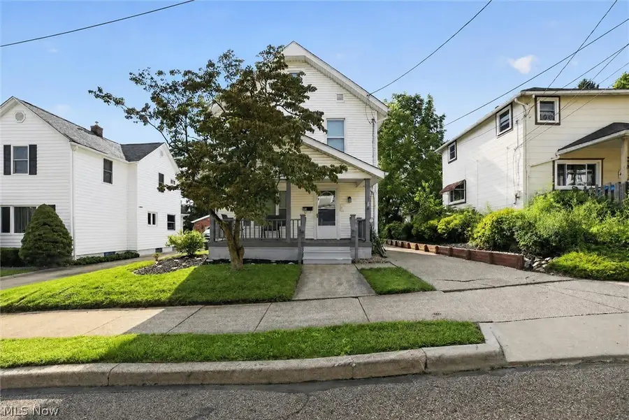 190 24th Nw Street, Barberton, OH 44203 - #3
