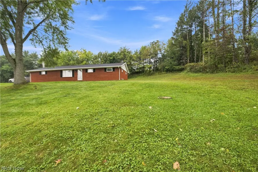 1715 Hillcrest Nw Drive, Dover, OH 44622 - #2