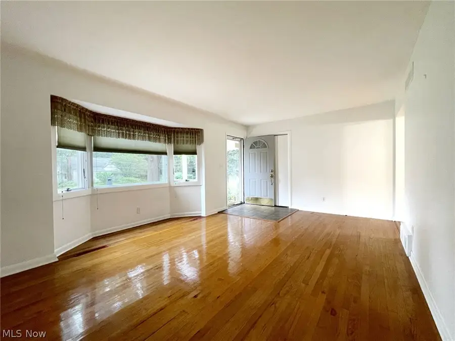 686 Shook Road, Akron, OH 44319 - #2