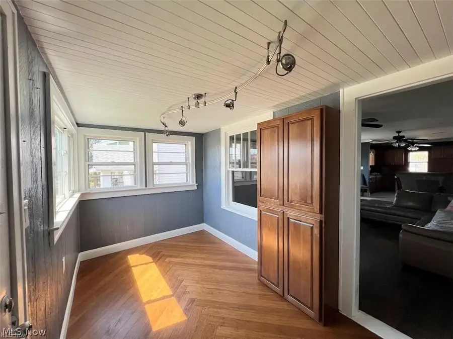 8309 Bancroft Avenue, Cleveland, OH 44105 - #3