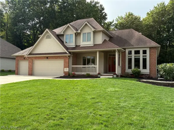 7747 Amberwood Trail, Youngstown, OH 44512