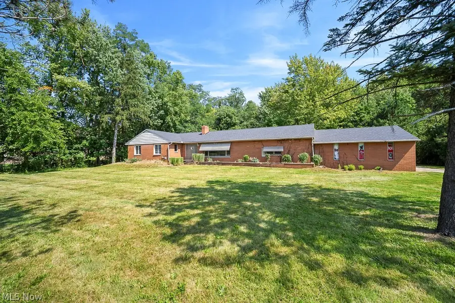 355 S Chillicothe Road, Aurora, OH 44202 - #3