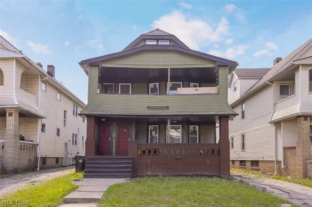 3692 E 146th Street, Cleveland, OH 44120 - #1