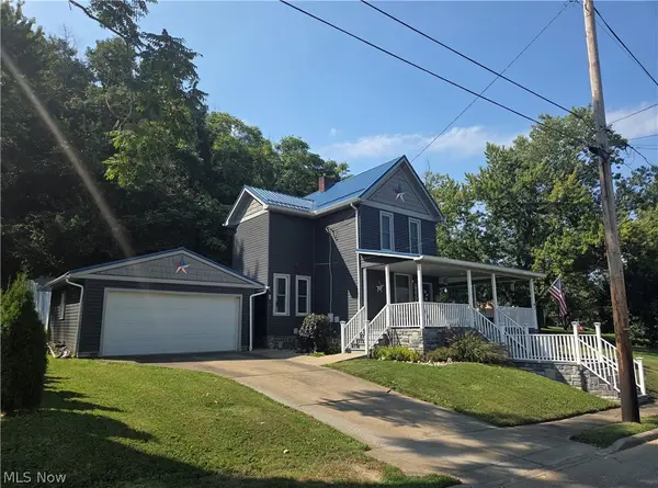 220 S Wardell Street, Uhrichsville, OH 44683