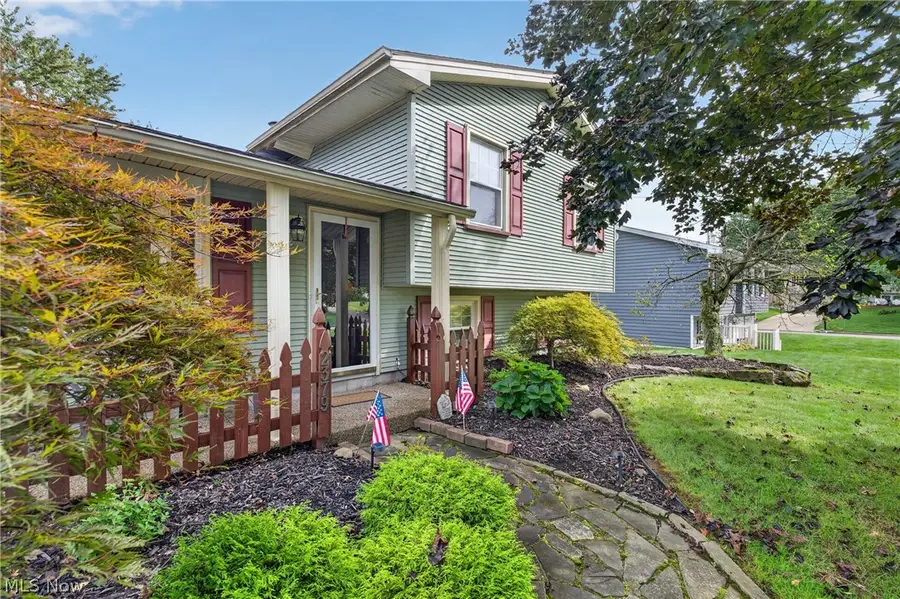2379 Oak Trace Street, Youngstown, OH 44515 - #2