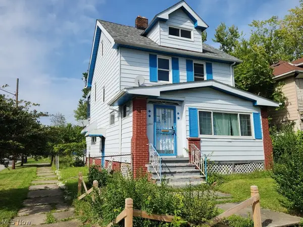 12903 Oakfield Avenue, Cleveland, OH 44105