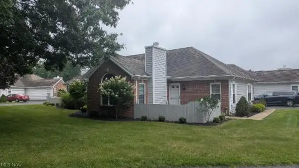 50 Stratford Green Drive #4, Canfield, OH 44406