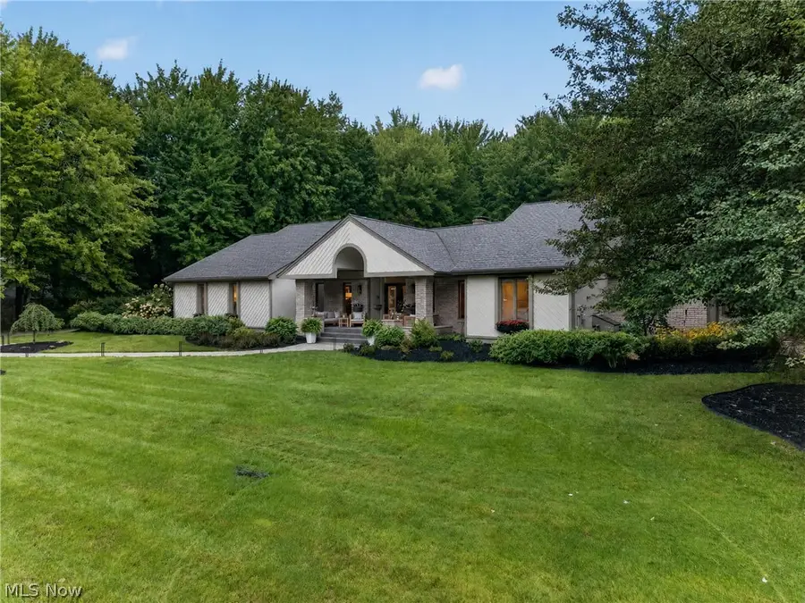 180 Huntington Trail, Cortland, OH 44410 - #3