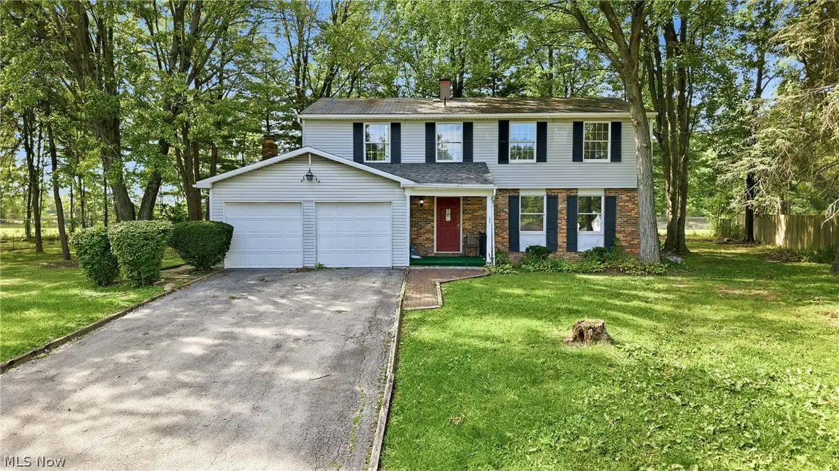 1922 Burr Oaks Court, Austintown, OH 44515 - #1