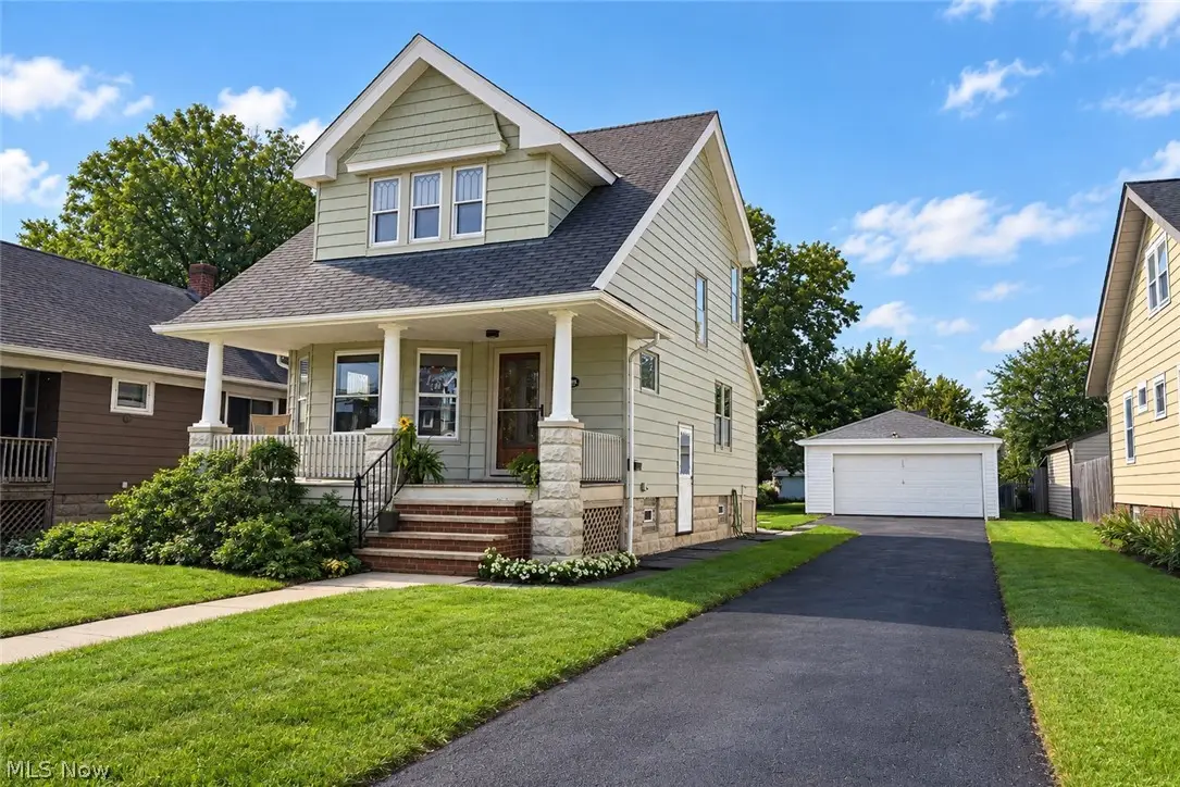 16805 Larchwood Avenue, Cleveland, OH 44135 - #1