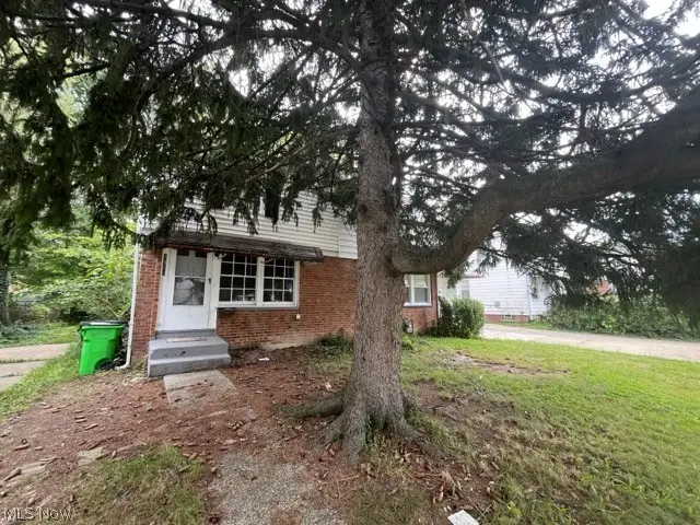 1467 E 250th Street, Euclid, OH 44117 - #1