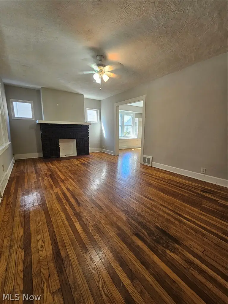 2700 Hood Avenue, Cleveland, OH 44109 - #2