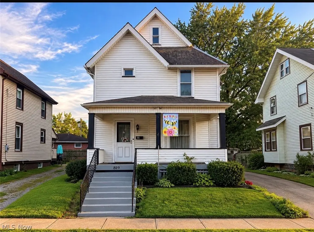 819 Lincoln Nw Way, Massillon, OH 44647 - #1