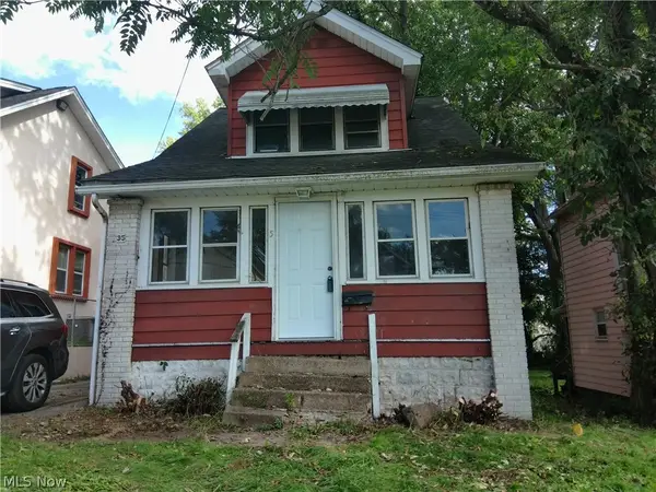 35 Palmer Avenue, Campbell, OH 44405