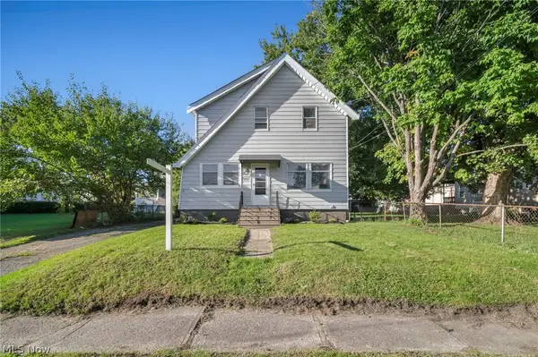 2407 Mira Court, Cleveland, OH 44109
