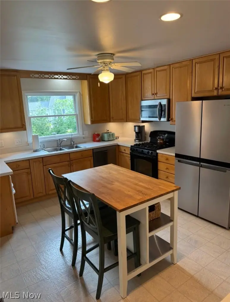 206 Allynd Boulevard, Chardon, OH 44024 - #2