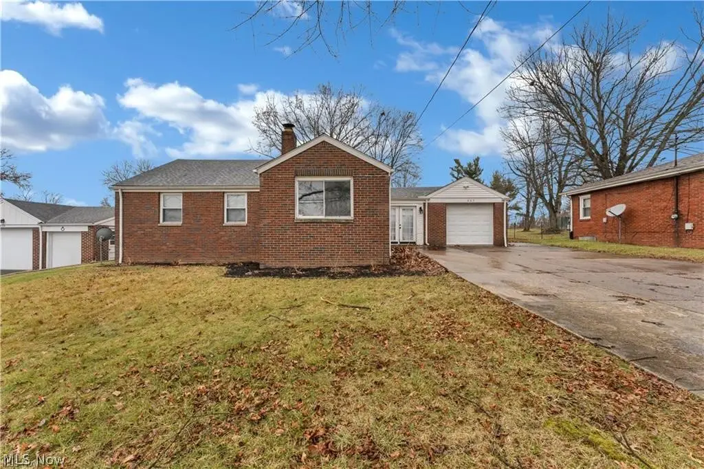 627 Poland Avenue, Struthers, OH 44471 - #1