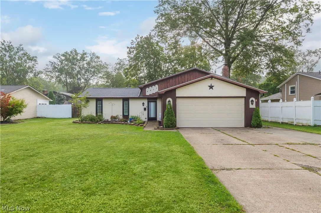 4417 Queen Anne Avenue, Lorain, OH 44052 - #1